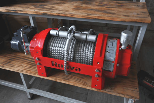 Wincher Runva 15000 8